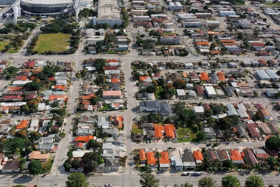 161 NW 18th Ave, Miami, FL 33125 - Image #3