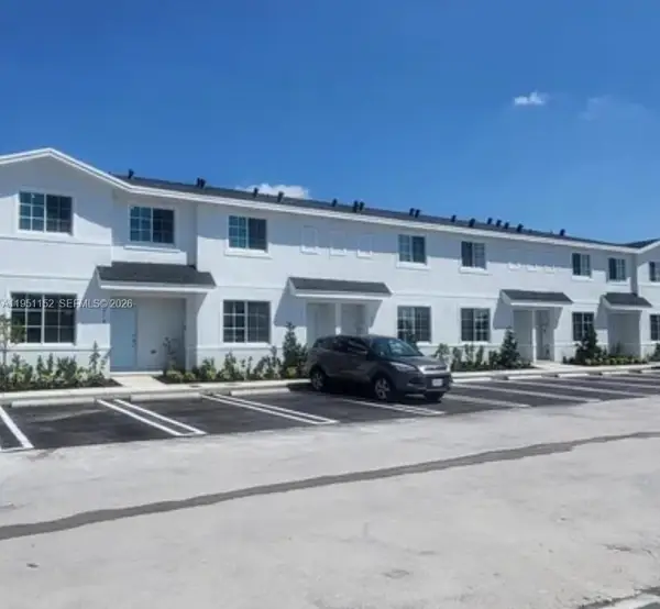 1054 NW 6 St #1054, Florida City, FL 33034