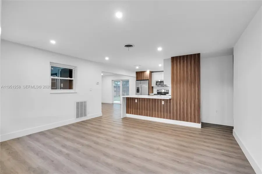 3180 NE 10th Ter, Pompano Beach, FL 33064 - Image #3