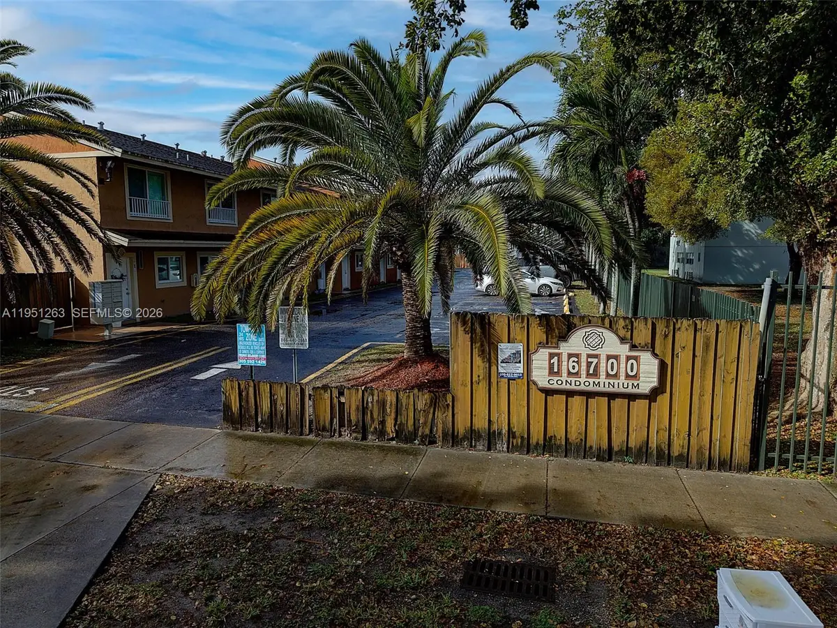 16700 NW 55th Ave #8, Miami Gardens, FL 33055 - Image #1