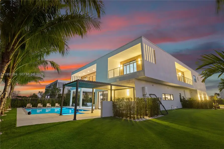 16773 S Botaniko Dr S, Weston, FL 33326 - #2