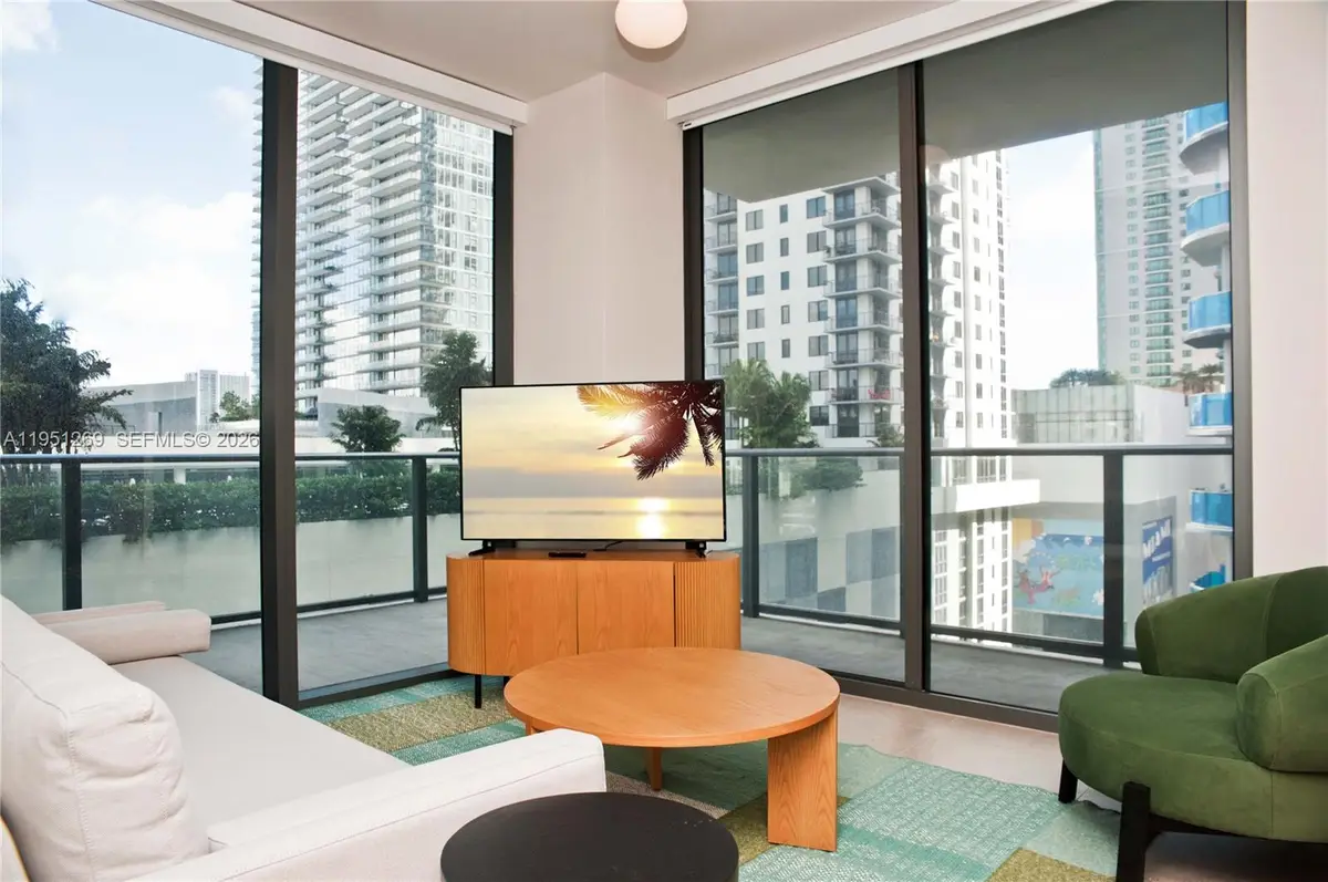 11 NE 6th St #1109, Miami, FL 33132 - Image #1