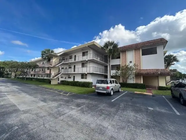 6005 Del Lago Cir #305, Sunrise, FL 33313 - Image #2