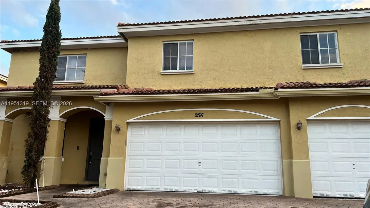 956 NW 206th Ter, Miami Gardens, FL 33169 - Image #1