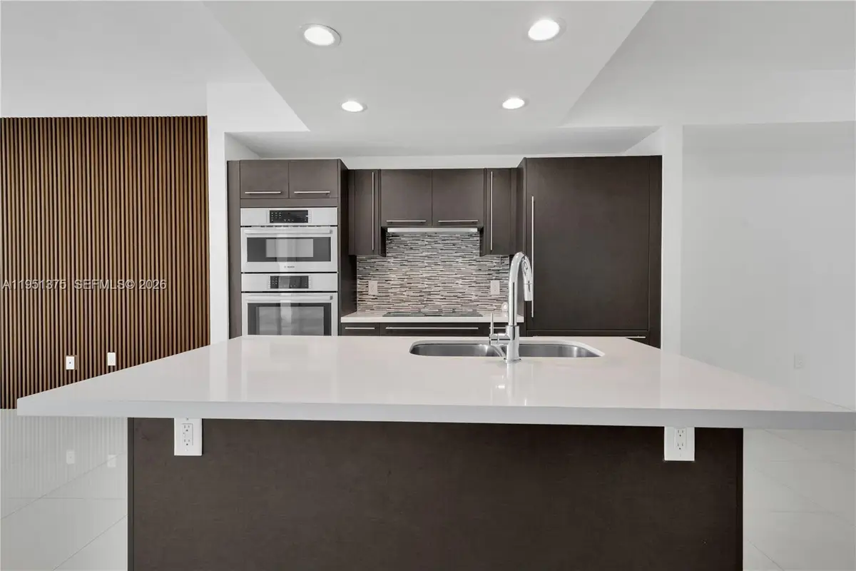 7751 NW 107th Ave #518, Doral, FL 33178 - Image #1