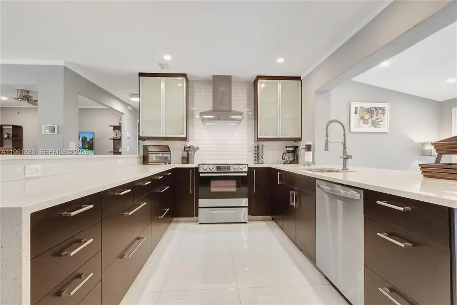 424 NE 27th Dr, Wilton Manors, FL 33334 - #3