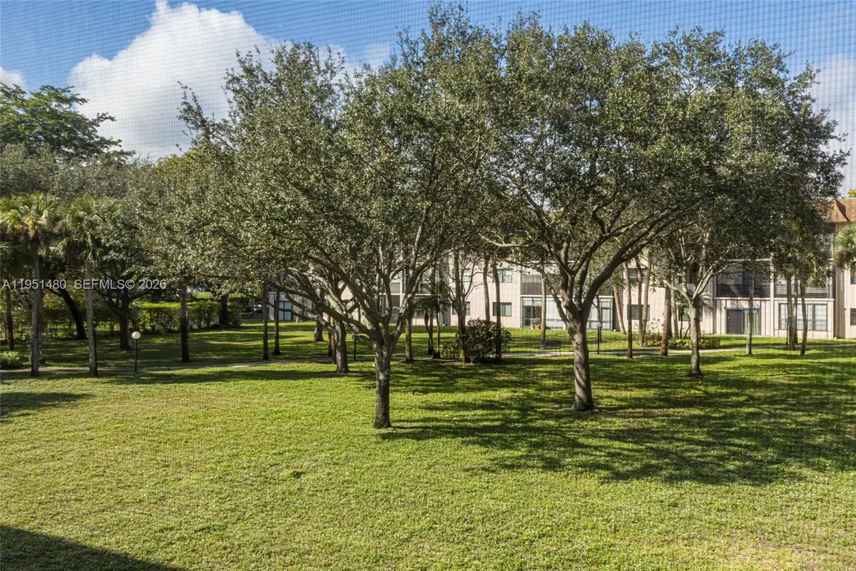 6085 N Sabal Palm Blvd #208, Tamarac, FL 33319 - Image #1