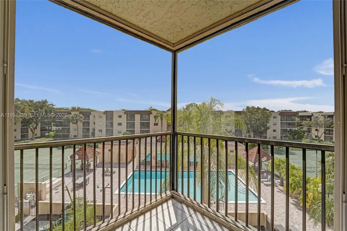 10501 W Broward Blvd #406, Plantation, FL 33324 - #1