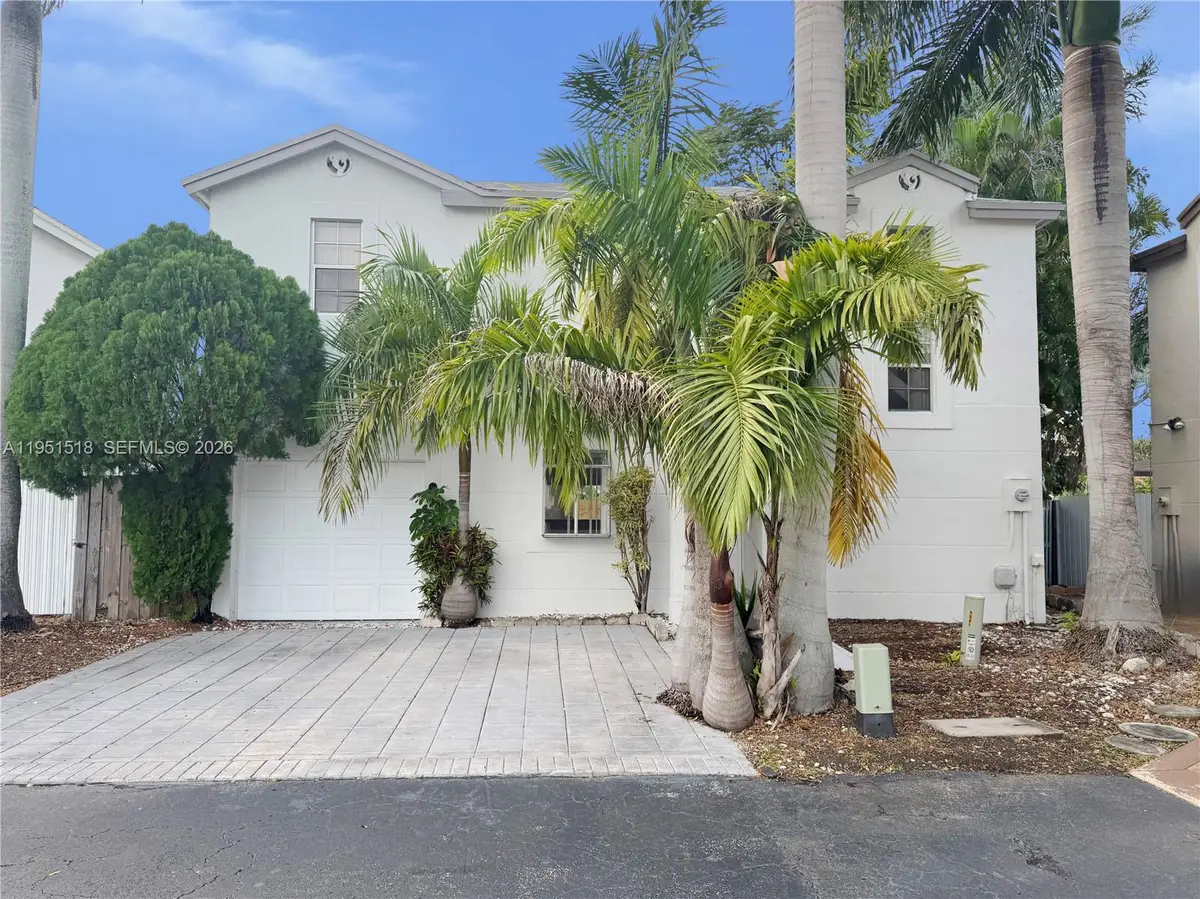 9140 SW 148th Ct, Miami, FL 33196 - Image #1