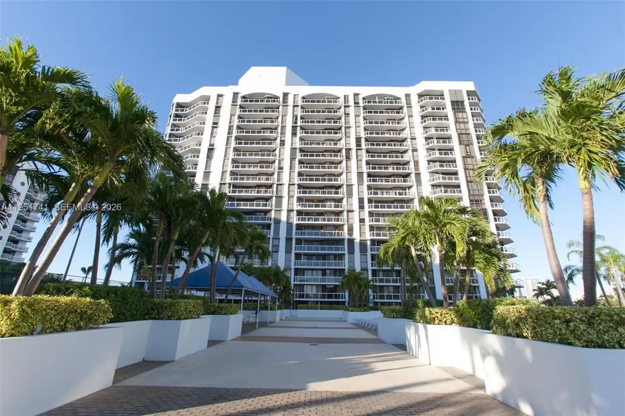 3640 Yacht Club Dr #708, Aventura, FL 33180 - Image #3