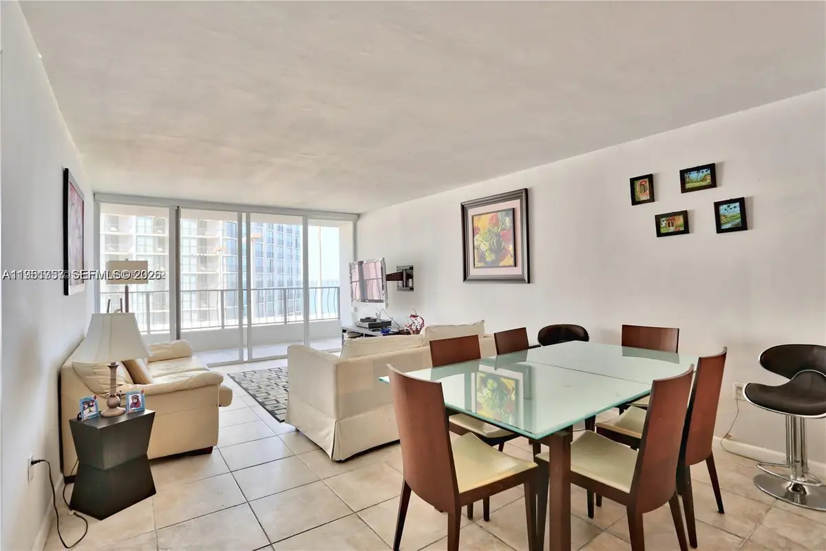 555 NE 15th St #10G, Miami, FL 33132 - Image #1