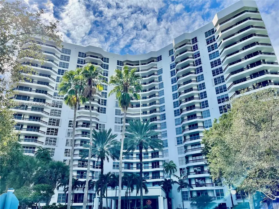 3600 Mystic Pointe Dr #1117, Aventura, FL 33180 - Image #2