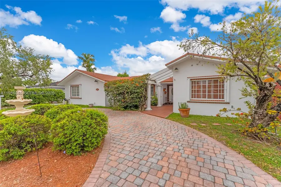 1232 SW 132nd Ct, Miami, FL 33184 - Image #2