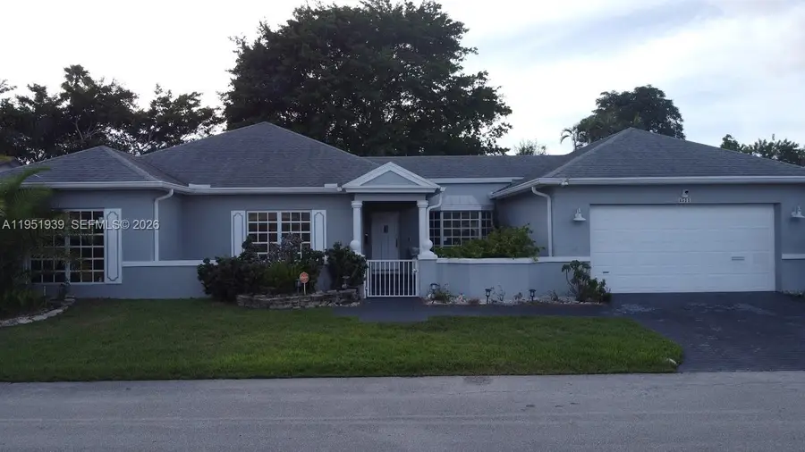 4511 Queen Palm Ln, Tamarac, FL 33319 - Image #3
