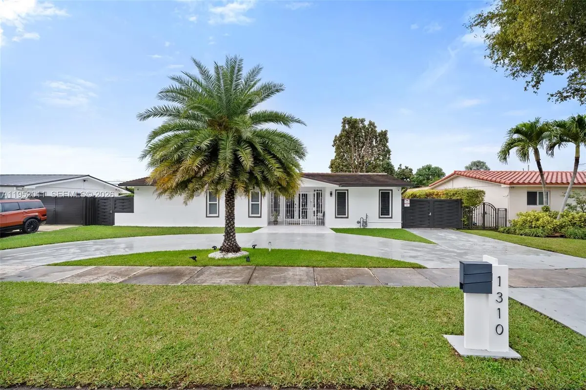 1310 SW 78th Ave, Miami, FL 33144 - Image #1