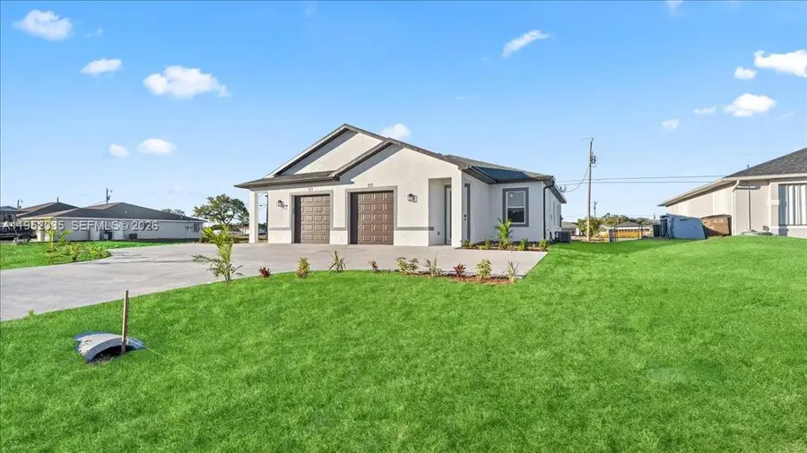 913/915 Ne 15th Ln, Cape Coral, FL 33909 - #2