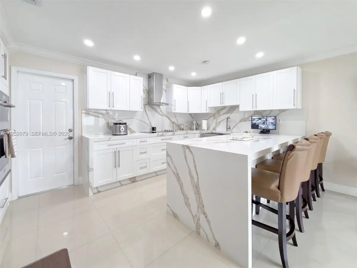 1300 SW 136th Pl, Miami, FL 33184 - Image #1