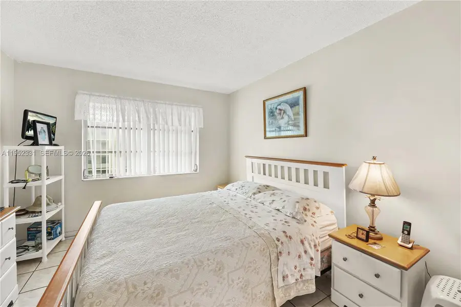 3071 NW 47th Ter #323, Lauderdale Lakes, FL 33313 - Image #2