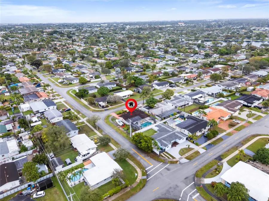 9590 SW 51st Ter, Miami, FL 33165 - Image #3