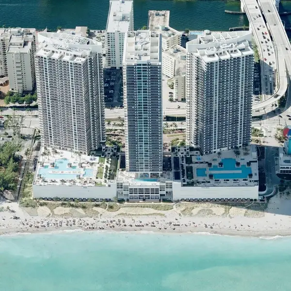 1800 S Ocean Dr #2208, Hallandale Beach, FL 33009