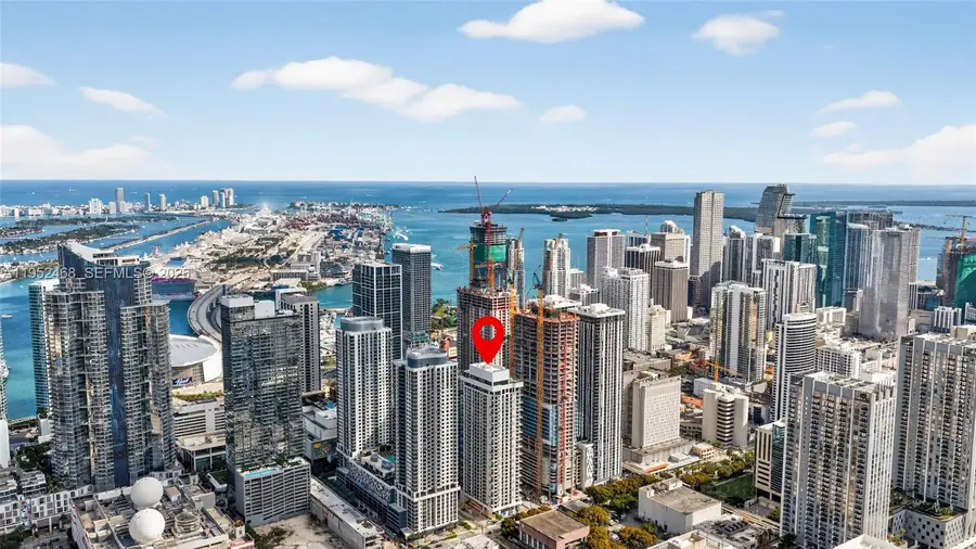 11 NE 6 St #3210, Miami, FL 33132 - Image #2