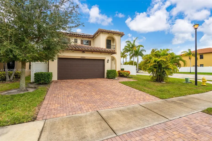 4925 NW 51st Ter, Tamarac, FL 33319 - Image #2