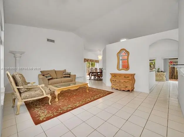 8007 SW 157th Pl, Miami, FL 33193 - Image #2