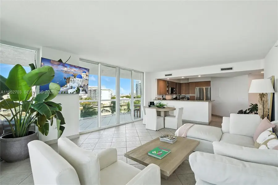 10 Venetian Way #604, Miami Beach, FL 33139 - #2