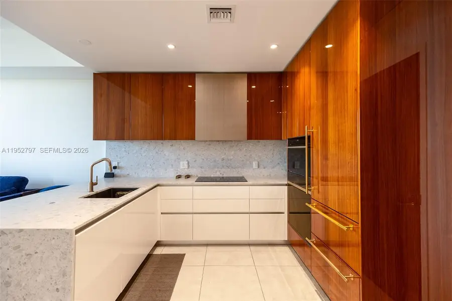 2678 Tigertail Ave #612, Miami, FL 33133 - #3