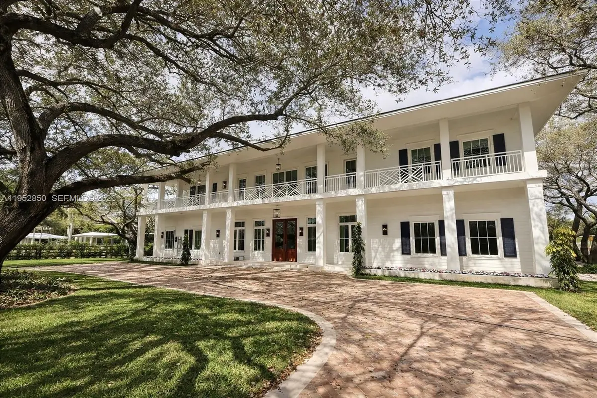 6475 SW 92nd St, Pinecrest, FL 33156 - #1