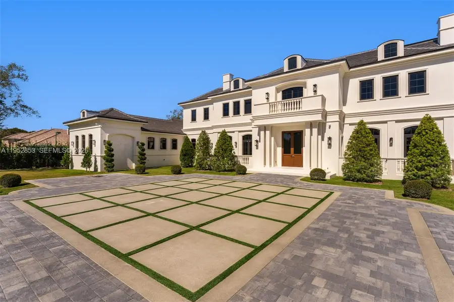 5901 SW 107th St, Pinecrest, FL 33156 - Image #2