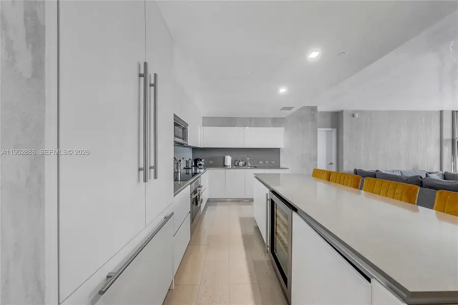 68 SE 6th St #3309, Miami, FL 33131 - Image #2