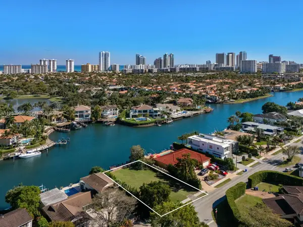 1101 Diplomat Pkwy, Hollywood, FL 33019