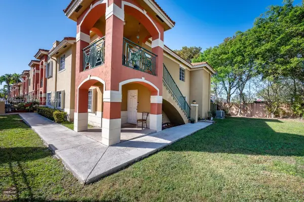 15250 SW 134th Pl #102, Miami, FL 33177