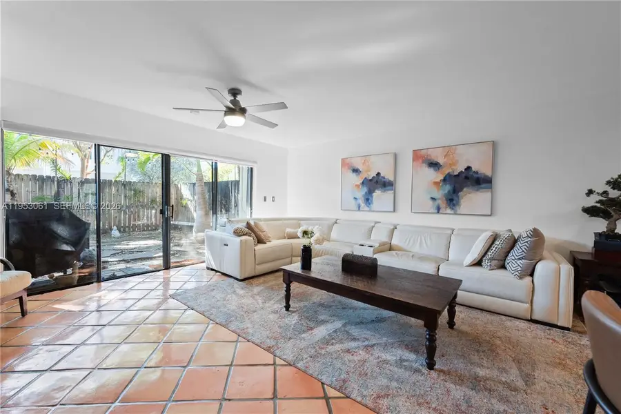 7890 SW 86th St #10, Miami, FL 33143 - Image #2