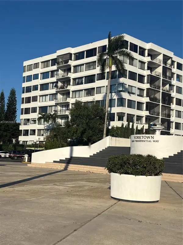 1500 Presidential Way #504, West Palm Beach, FL 33401