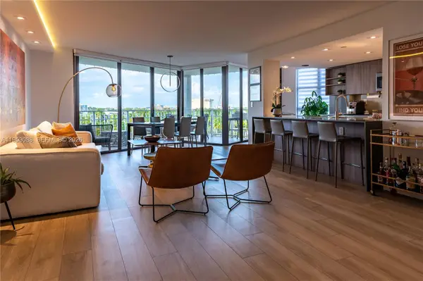 1000 Quayside Ter #801, Miami, FL 33138