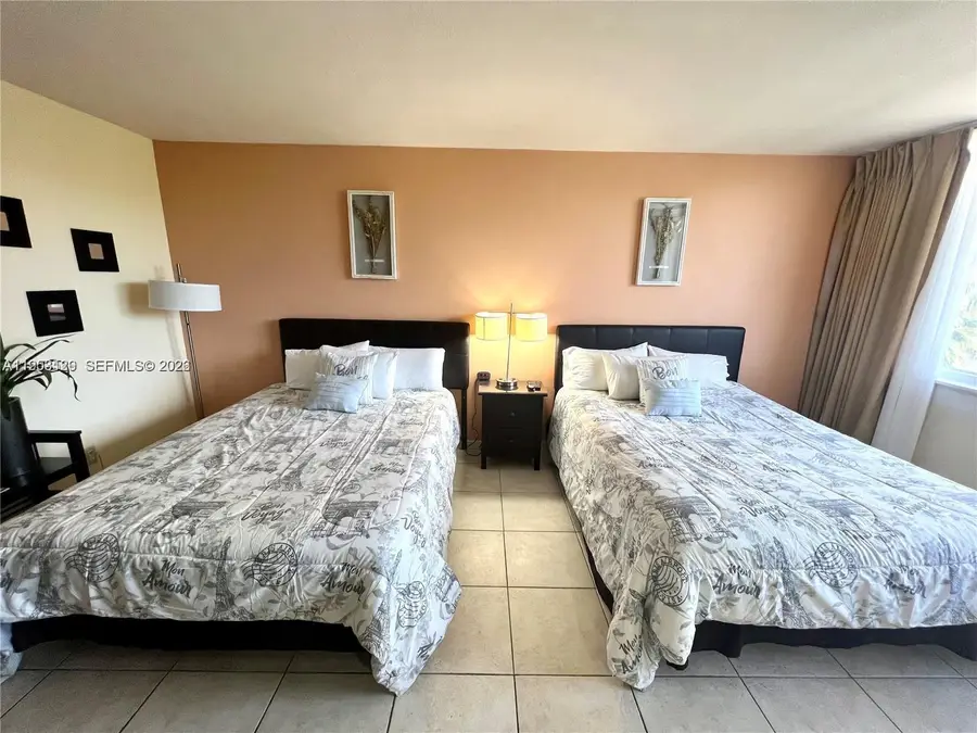 19201 Collins Ave #242, Sunny Isles Beach, FL 33160 - Image #2