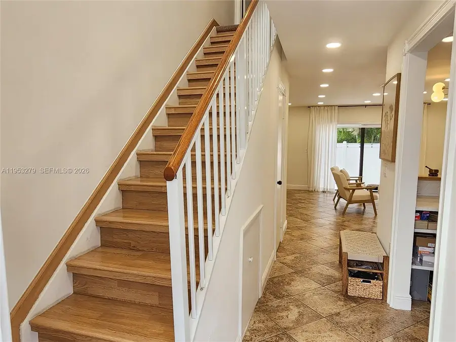 11763 NW 11th St, Pembroke Pines, FL 33026 - Image #3