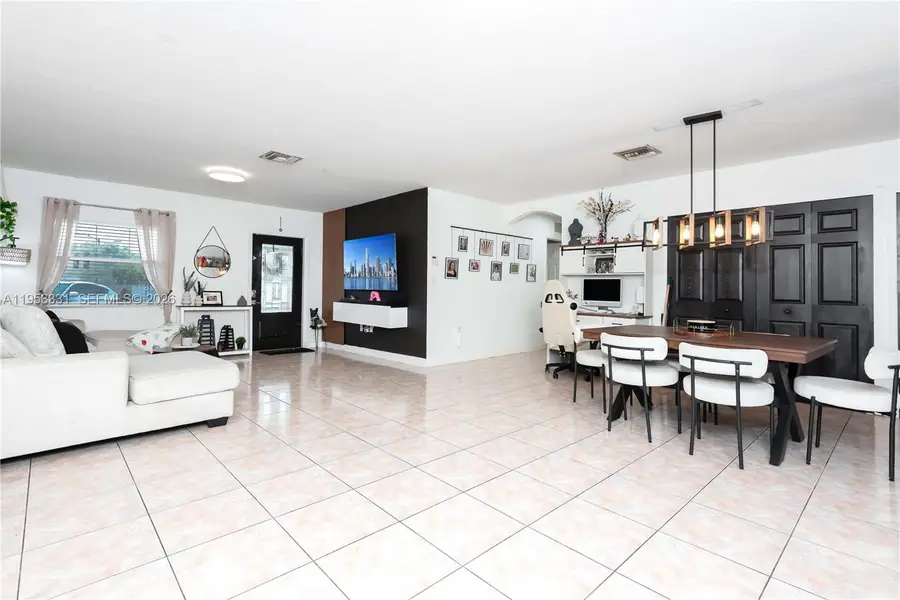 17505 SW 108th Ct, Miami, FL 33157 - Image #3