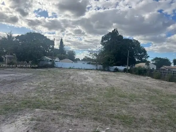 15910 NW 20th Ave, Miami Gardens, FL 33054