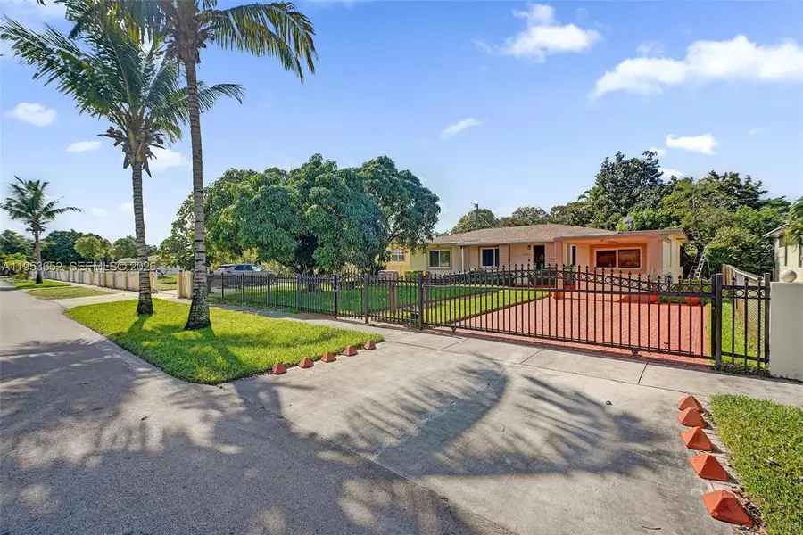 16200 NE 8th Ct, North Miami Beach, FL 33162 - Image #2