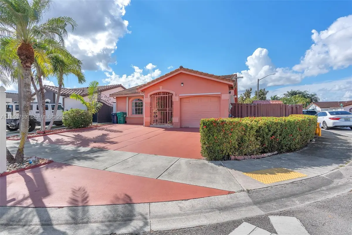 1002 SW 142nd Ct, Miami, FL 33184 - Image #1