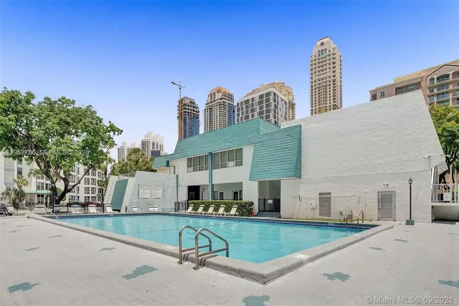 200 177th Dr #416, Sunny Isles Beach, FL 33160 - Image #2