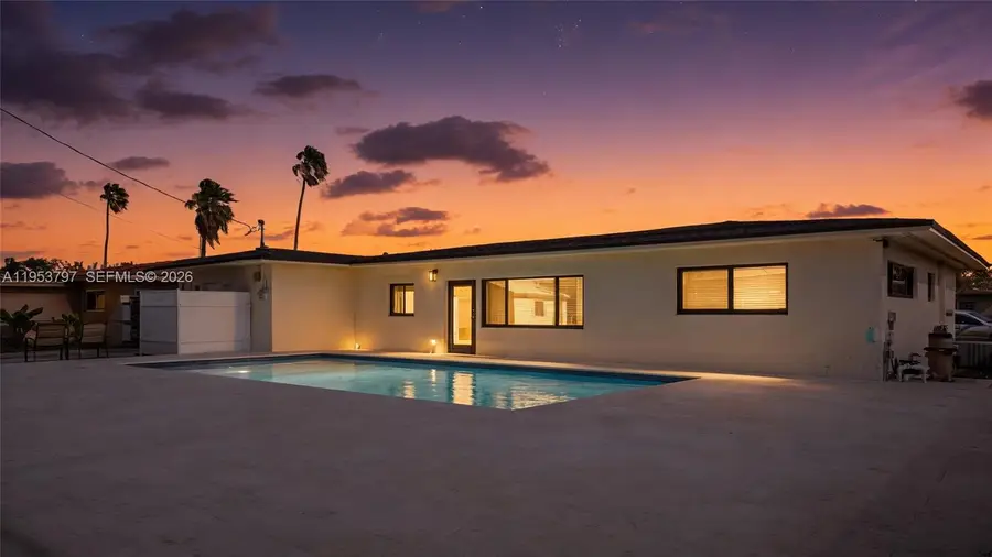 11610 NW 57th Ct, Hialeah, FL 33012 - Image #2