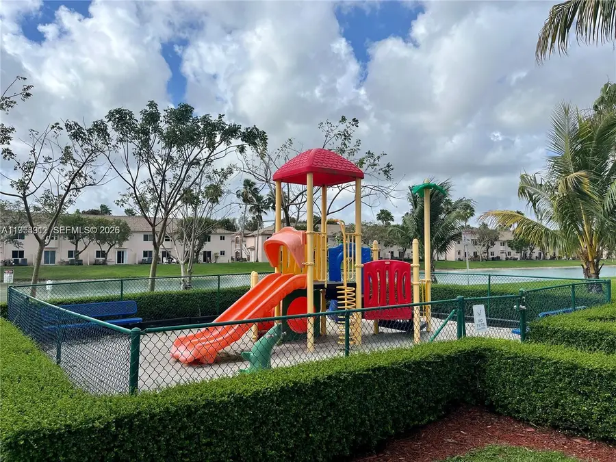 1250 SE 28th Ct #204, Homestead, FL 33035 - Image #2