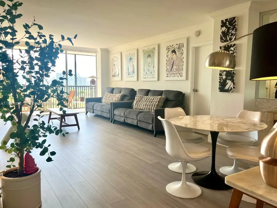 20301 W Country Club Dr #1126, Aventura, FL 33180 - Image #3