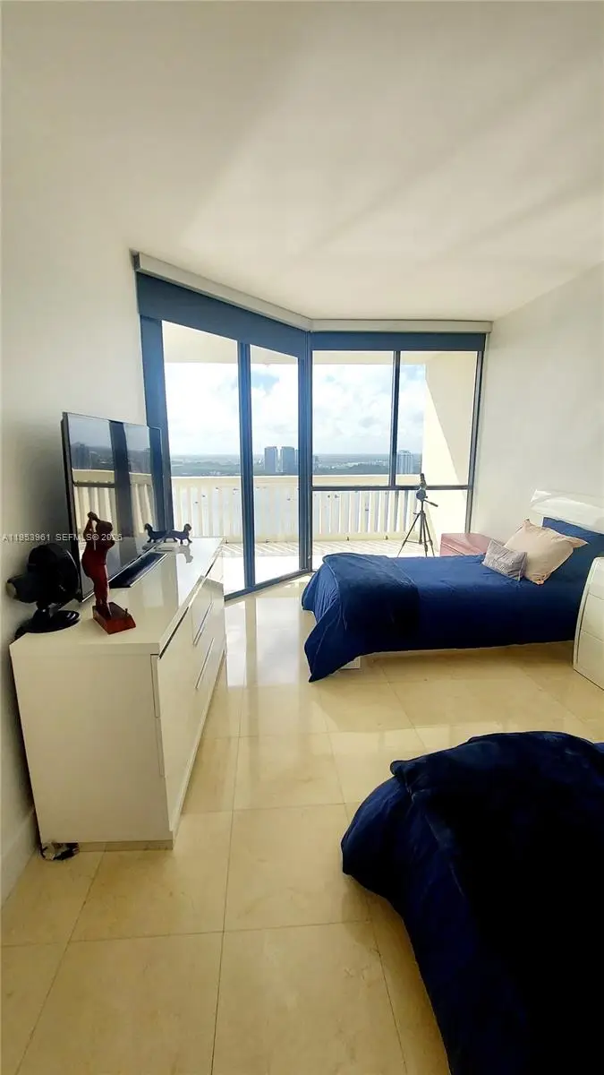 1000 E Island Blvd #3106, Aventura, FL 33160 - Image #3