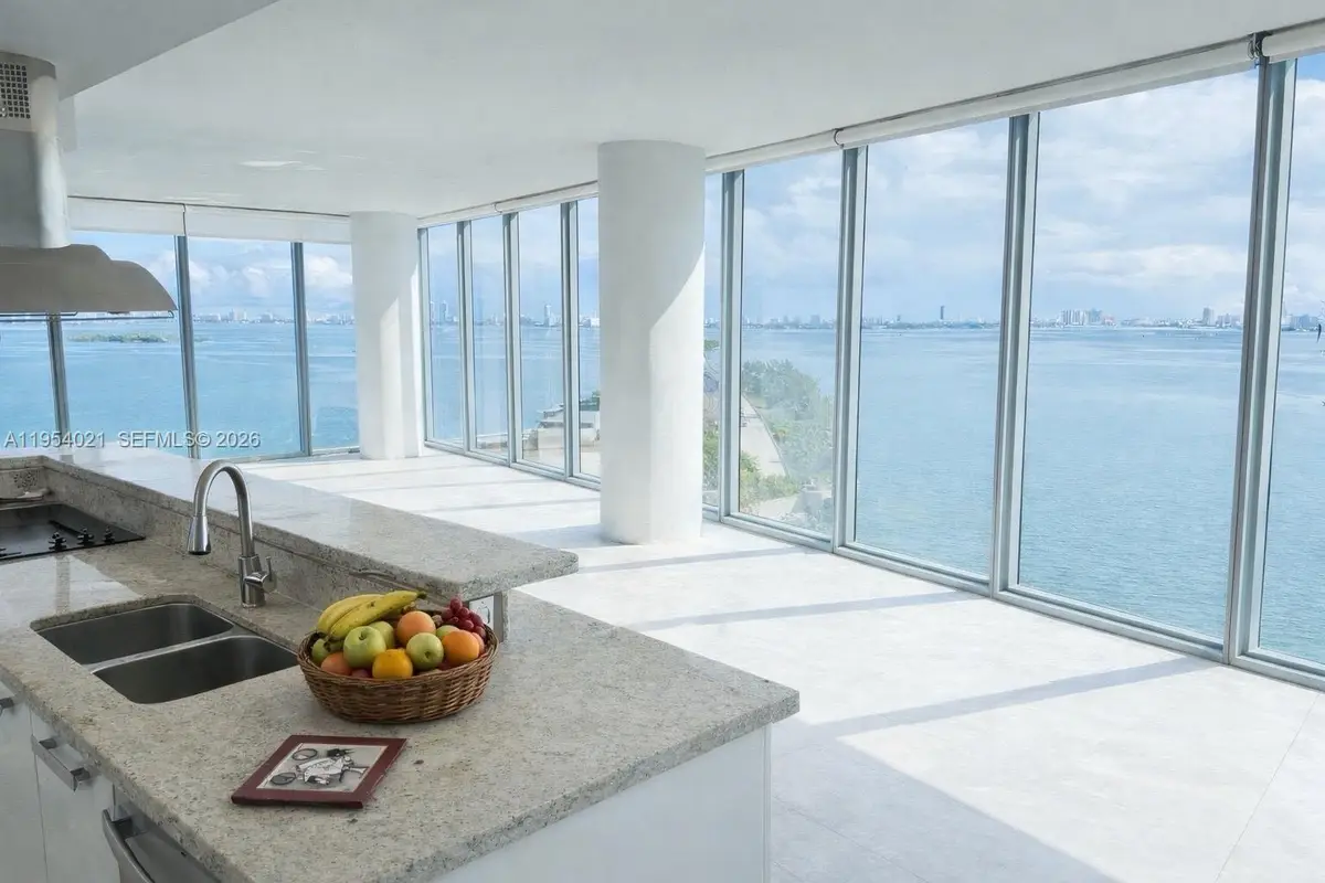 601 NE 36th St #1112, Miami, FL 33137 - Image #1