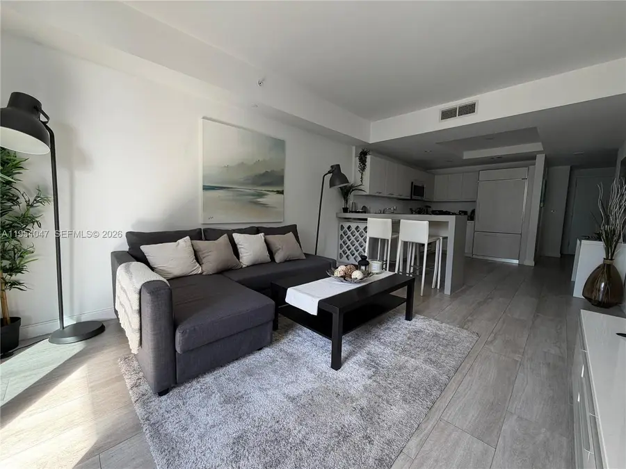 55 SW 9th St #1705, Miami, FL 33130 - Image #2